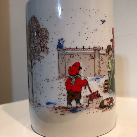 Vintage Christmas coffee/tea cup by L&M RUPP - Picture 3 of 8